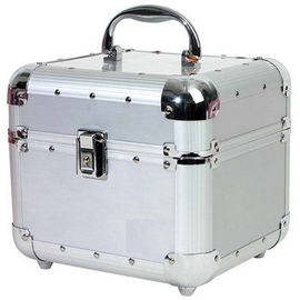 Professional Silver Aluminium Beauty Case Corrosion Resistant With Good Sealing